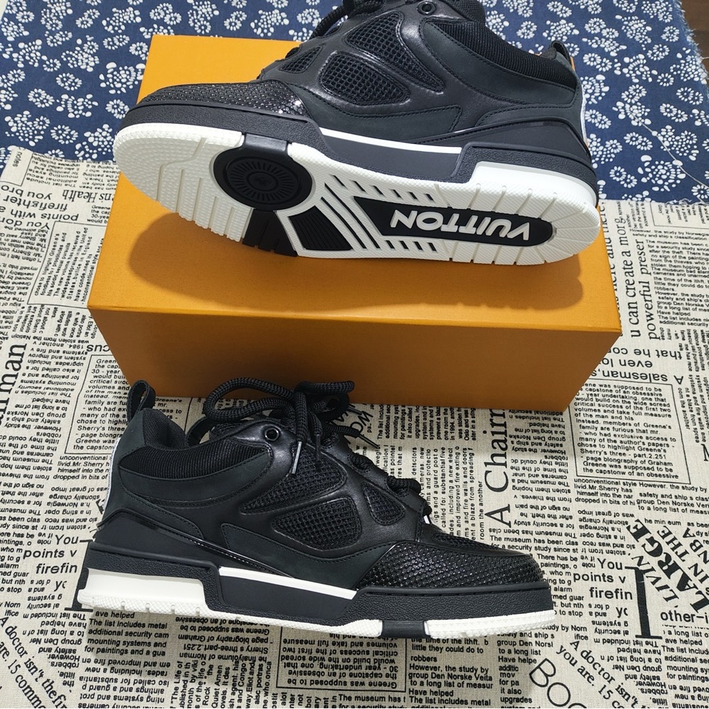 Louis Vuitton LV Logo Black Mesh & Leather Sneakers